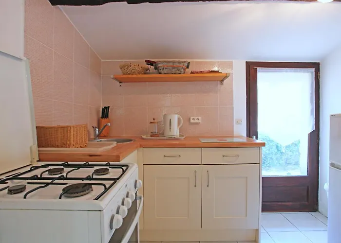 Prázdninový dům Pomegranate Sleeps 4 With Pool *